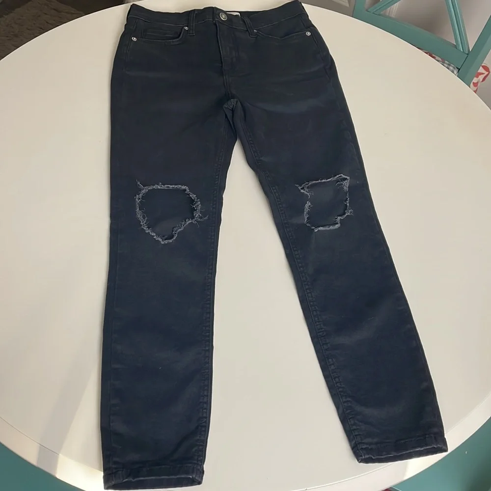 Free People Busted Knee Black Skinny Jeans- Size 29 - Picture 9 of 12